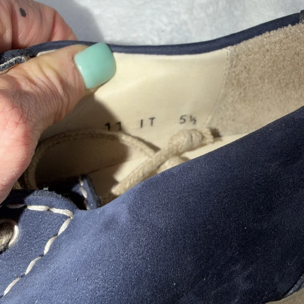 J. Peterman Company Blue Suede Lace Up Shoes Women's Shoe Size 11 Made In Italy